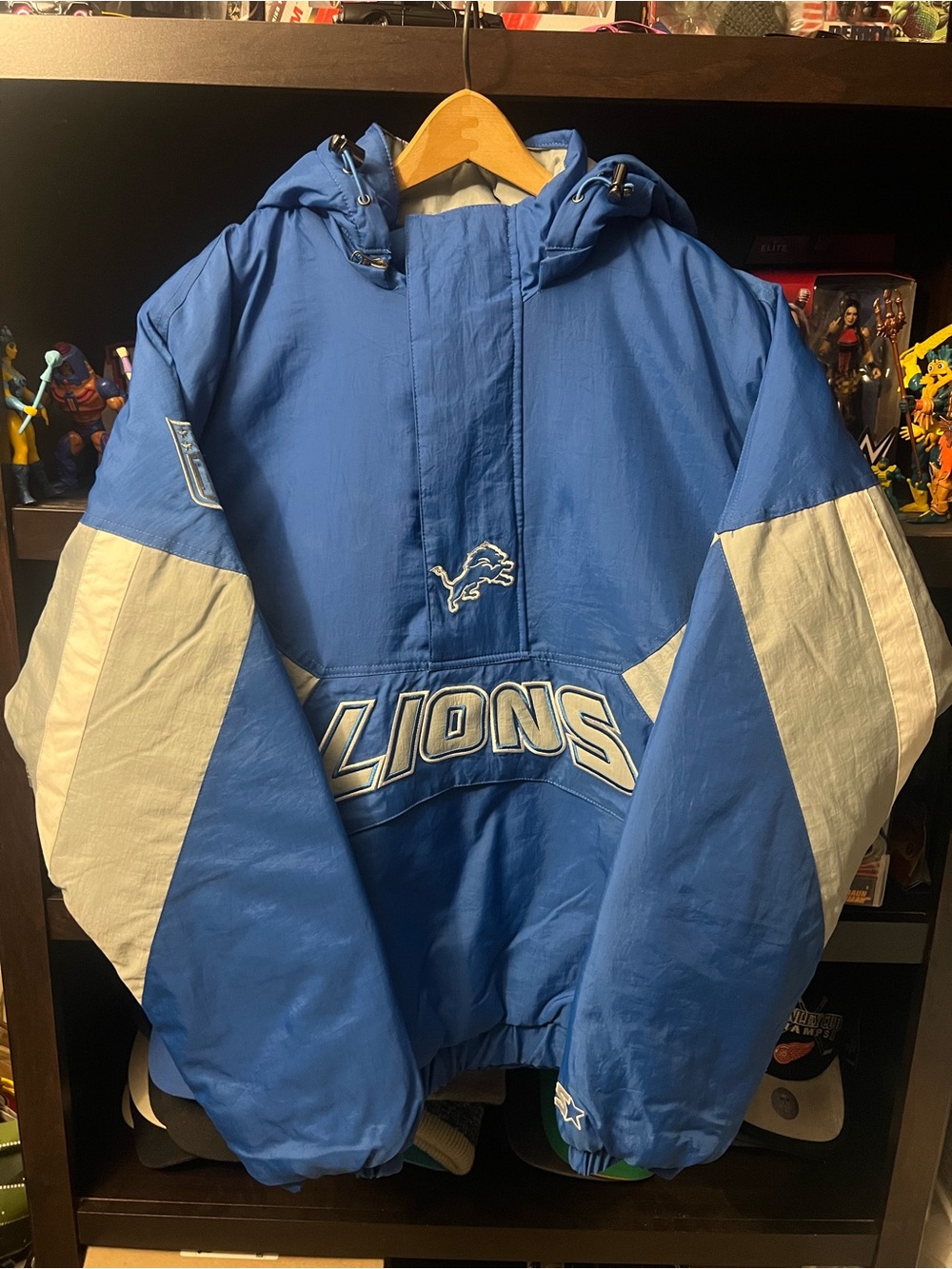 Retro NFL Lions Starter Pullover Size Medium